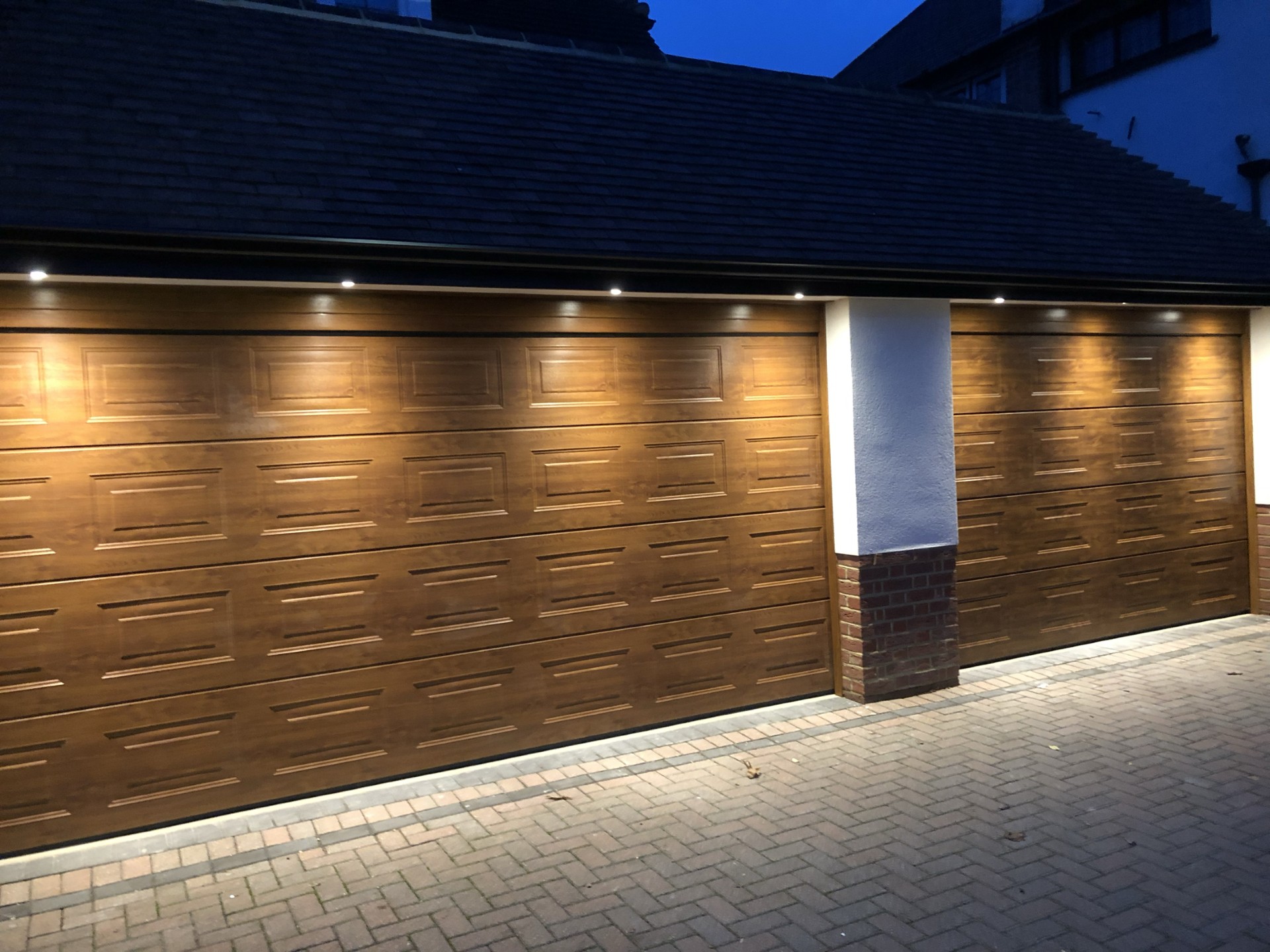 Choosing the right replacement garage door